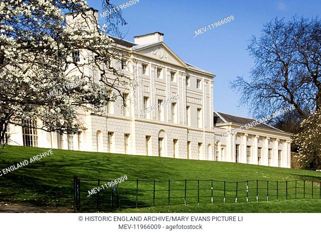 KENWOOD HOUSE, Hampstead, London. Exterior view. South elevation of Kenwood House