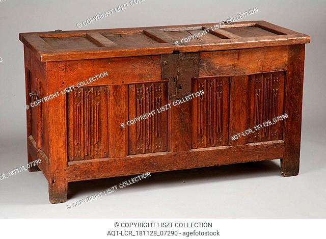 Oak box, coffin cabinet furniture furniture interior design wood oak wood, d. 58 Gothic letter panels and wrought iron fittings