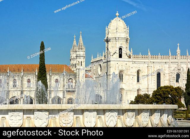 Das Kloster Mosteiro dos Herónimos, oder auch Hieronymitenkloster (auch Hieronymuskloster) im manuelischen Stil ist eines der bedeutendsten Bauwerke Portugals