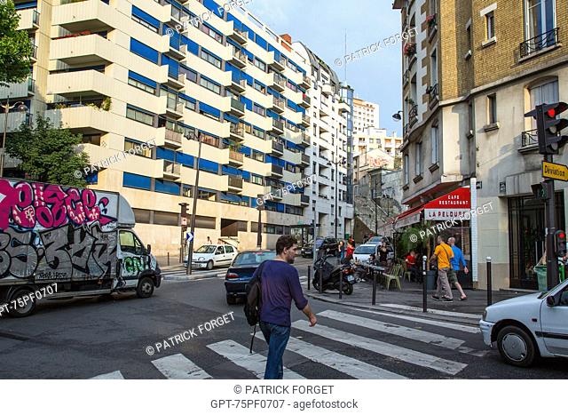 STREET SCENE AT THE BOTZARIS METRO NEAR THE BUTTES CHAUMONT PARK, PARIS (75), FRANCE