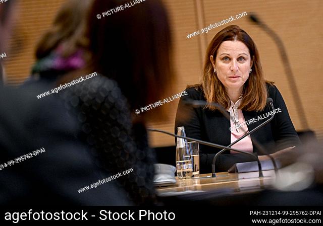 14 December 2023, Berlin: Miki Roitman, journalist and Israeli women's rights activist, meets with members of the Bundestag to discuss Israeli women as victims...
