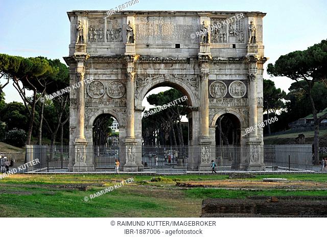 Arch of Constantine, Piazza del Colosseo, Rome, Lazio, Italy, Europe