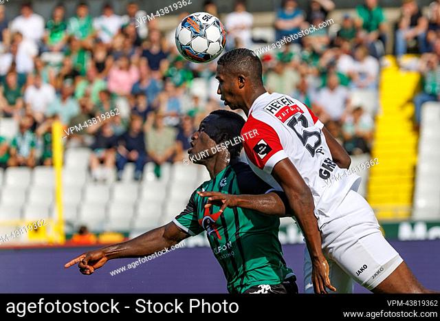 Cercle's Kevin Denkey and Antwerp's William Pacho Tenorio fight for the ball during a soccer match between Cercle Brugge and Royal Antwerp