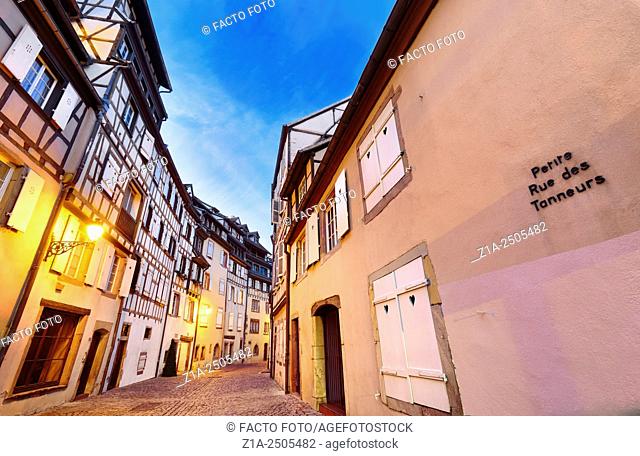 Tanner«s district The houses, mostly date back to the 17th and 18th centuries, were used by tanners who worked and lived there Colmar, Alsace, FranceÊ