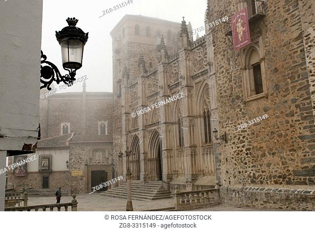 Main square and facade, Royal Monastery of Santa Maria of Guadalupe, XIV Century, Guadalupe, province of Caceres, Extremadura, Spain