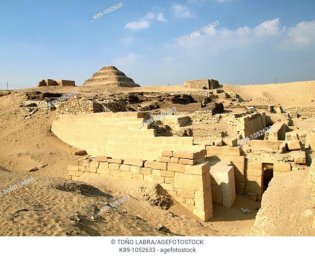Pirámide escalonada de Zoser (la más antigua), Saqqara, El Cairo, Egipto
