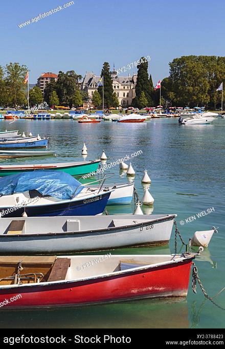 Annecy, Haute-Savoie department, Rhone-Alpes, France. Boats on Lake Annecy, on the shores of the Jardins de l'Europe