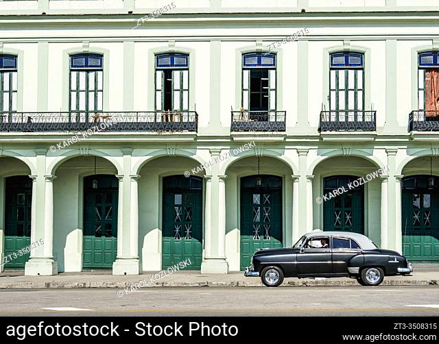 Vintage car at Paseo del Prado or Paseo de Marti, Havana, La Habana Province, Cuba