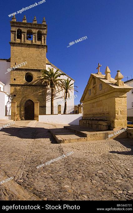 Church Iglesia Nuestro Padre Jesus and fountain El Fuente de Ocho Canos, city of Ronda, Andalusia, Spain, Europe