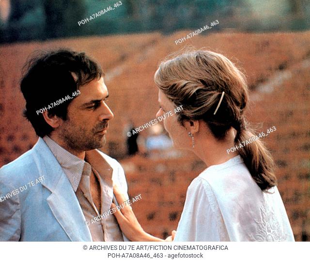 La Luna Year: 1979 Italy / USA Tomas Milian, Jill Clayburgh Director: Bernardo Bertolucci. It is forbidden to reproduce the photograph out of context of the...