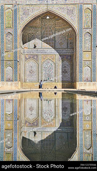 The Wakil Mosque in the Iranian city of Shiraz, taken on 03.12.2017. | usage worldwide. - Shiraz/Fars/Iran