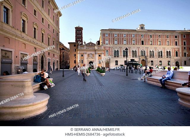 Italy, Latium, Rome, Piazza San Silvestro, listed as World Heritage by UNESCO