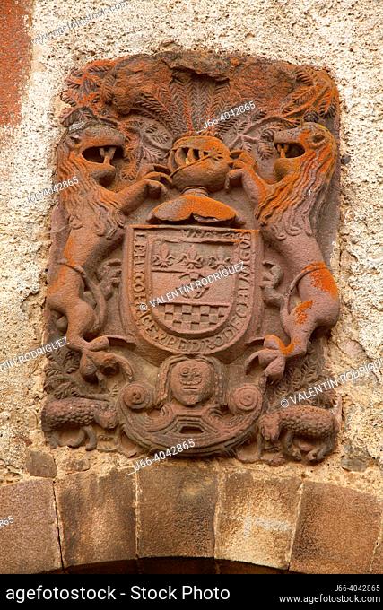 Blazon on the facade of a house in the village of Berroeta in the Baztán valley. Navarra