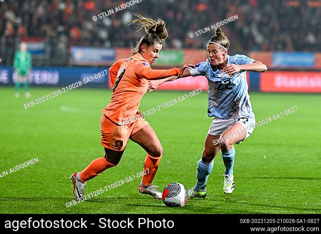 Victoria Pelova (17) of Netherlands and Laura Deloose (22) of Belgium pictured during a female soccer game between the national teams of The Netherlands