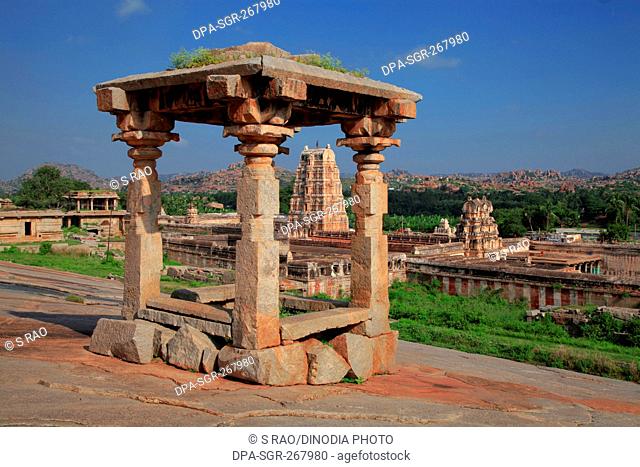 Ruin of columns, virupaksha temple, hemakuta hill, hampi, karnataka, India, Asia