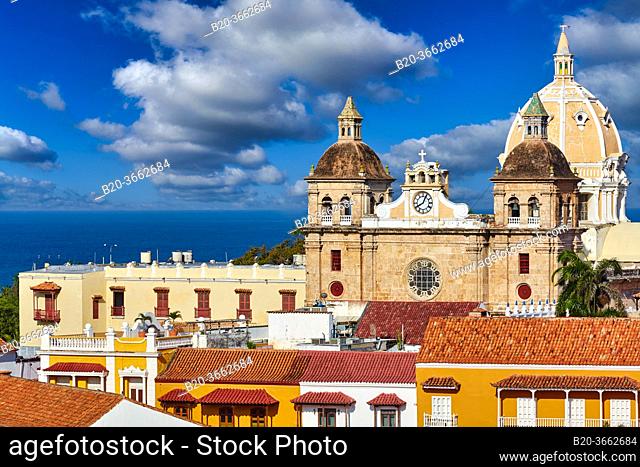 Plaza de la Aduana, San Pedro Claver church, Cartagena de Indias, Bolivar, Colombia, South America