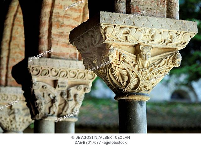 Decorated capitals, 1100, cloister of Saint-Pierre Abbey (UNESCO World Heritage Site, 1998), Moissac, Occitanie, France, 12th century