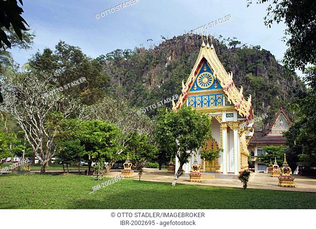 Buddhist temple, Wat Suwan Khuha temple, Phang Nga, Thailand, Southeast Asia
