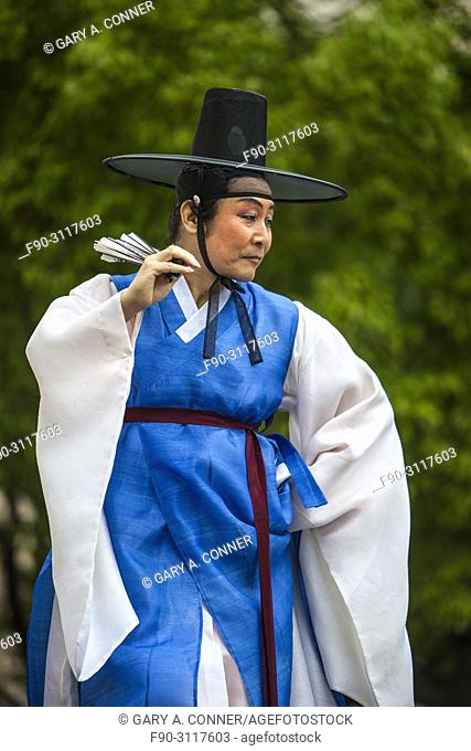 Traditional folk dancer with fan at Korean Festival, Getty Center, Los Angeles, CA