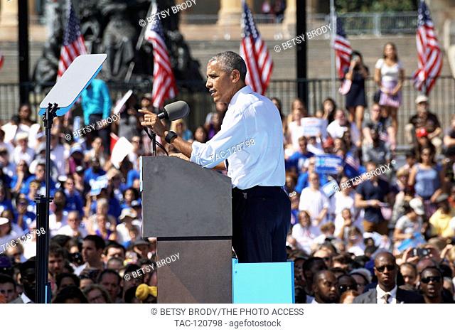 President Barack Obama campaigning for Presidential Candidate, Hillary Clinton, at an event at Eakins Oval in front of The Art Museum on September 13