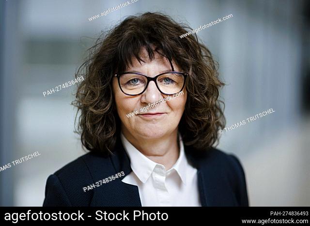 Martina Stamm-Fibich, MdB, SPD, poses for a photo. Berlin, February 15, 2022. - Berlin/Deutschland