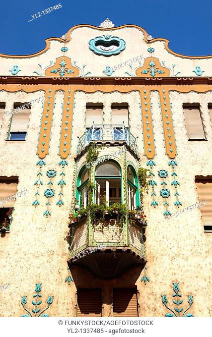 Deutsch Palace - Dozsa Gy  u 2 - Eclectic building 1900-1901 with Zsolnay ceramics, Szeged, Hungary