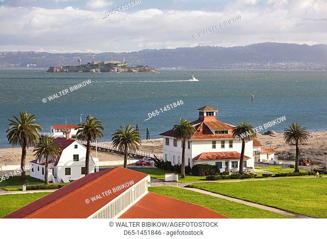 USA, California, San Francisco, The Presidio, Golden Gate National Recreation Area, Crissy Field Park Visitor Center, elevated view with Alcatraz Island