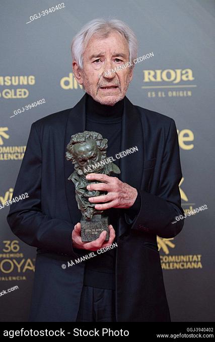 Jose Sacristan poses in the Winner Room after winning a Goya Award during 36th Goya Awards at Palau de les Arts Reina Sofia on February 12, 2022 in Valencia