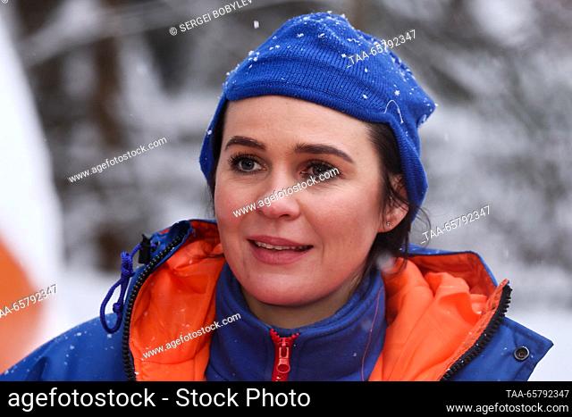 RUSSIA, MOSCOW REGION - 15 DE DICIEMBRE, 2023: Spaceflight participant Marina Vasilevskaya de Bielorrusia de la tripulación principal de la 21a expedición...