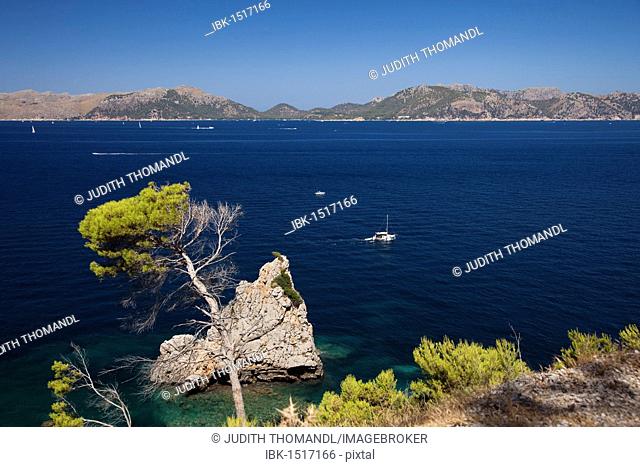 Views of the bay of Pollensa and Cap Formentor, Majorca, Balearic Islands, Spain, Europe