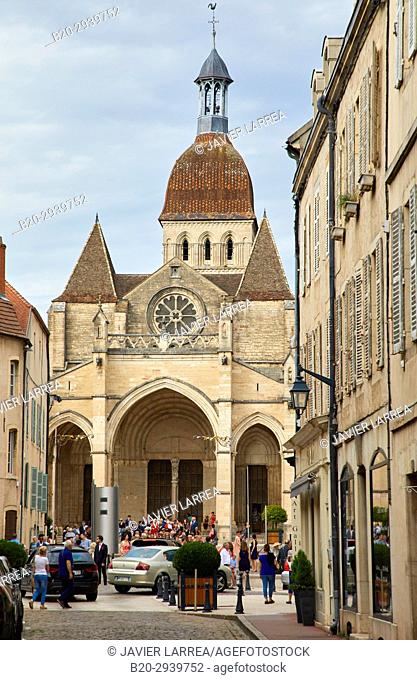 Collégiale Notre-Dame, Beaune, Côte d'Or, Burgundy Region, Bourgogne, France, Europe