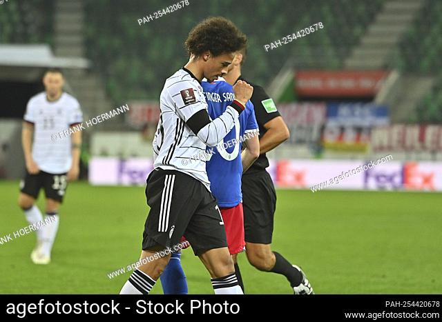 goaljubel Leroy SANE (GER) after goal to 0-2, action, clenches the fist, jubilation, joy, enthusiasm, soccer game, World Cup qualification group J matchday 4