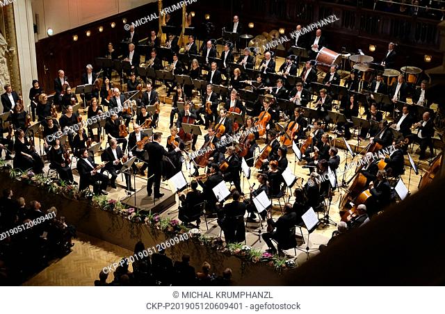 The 74th Prague Spring international music festival started with Bedrich Smetana's Ma vlast (My Country) cycle performed by the German Bamberger Symphoniker...