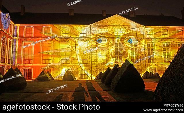 Illuminated housesi