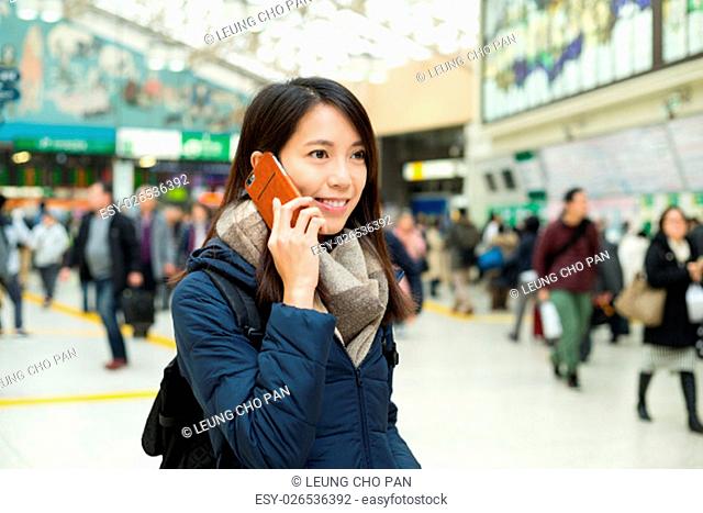 Woman talk to cellphone