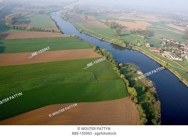 Aerial photograph of river Grensmaas at Meeswijk