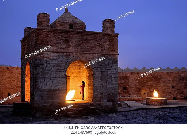 Azerbaijan, Baku, Surakhany, Ateshgah or Fire Temple, Zoroastrian fire worship place built during the 18th century by an Indian community on a natural gas field