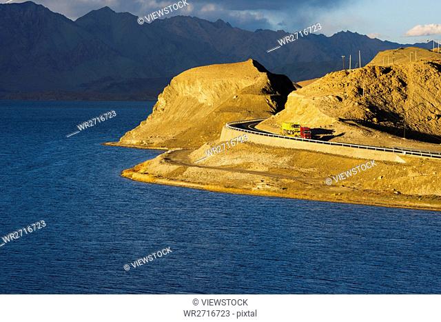 Bangong Lake of Ritu County, Tibet