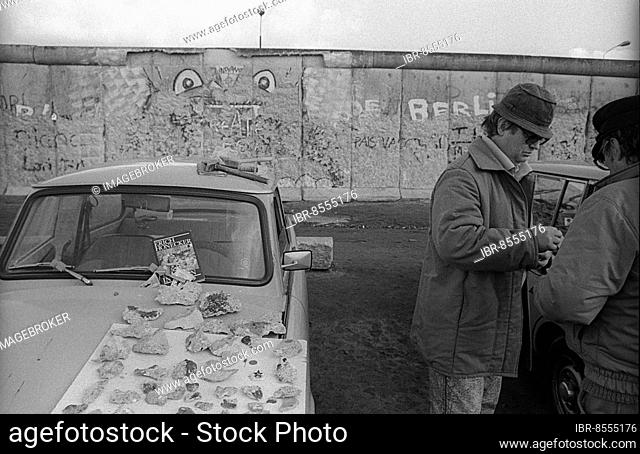 GDR, Berlin, 03. 03. 1990, Wall at Potsdamer Platz, Wall, and souvenir seller, Trabant