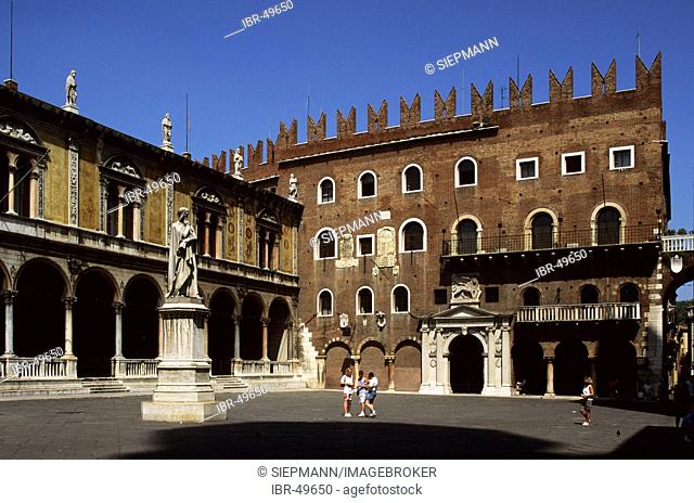 Piazza dei Signori - Loggia del Consiglio Palazzo del Governo - Verona Veneto Italy