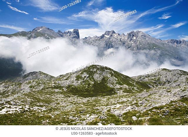 Mountain landscape seen from the top of Peña Maín, Urrieles Massif, in the Picos de Europa National Park, Asturias, Spain