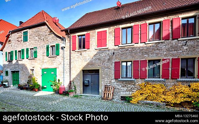 House facade, alley, autumn, historic town center, Sulzfeld am Main, Kitzingen district, Lower Franconia, Franconia, Bavaria, Germany