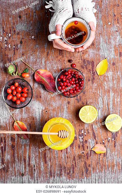 Autumn remedy with honey, rose hips and cranberries