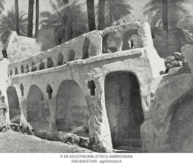A square surrounded by porticoes at Ghadames, Libya, photo from L'Illustration, No 3581, October 14, 1911. DeA / Veneranda Biblioteca Ambrosiana, Milan