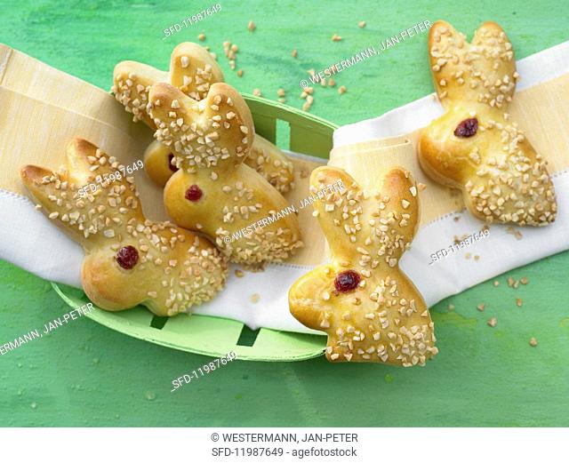 Yeast dough bunnies with almonds