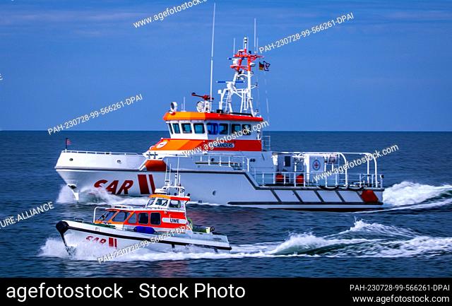 PRODUCTION - 27 July 2023, Mecklenburg-Western Pomerania, Zingst: The 28-meter-long and nearly 4, 000-hp marine rescue cruiser ""Nis Randers"" sails with its...