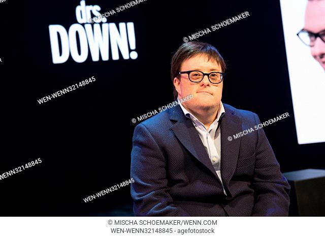 The main actor of the very successful film Yo También, Pablo Pineda Ferrer, is present at the premiere of the show Drs Down in the DeLaMar Theater in Amsterdam