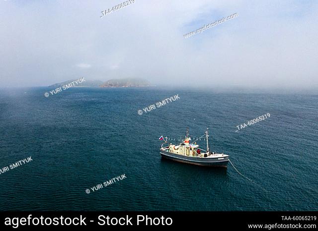 RUSSIA, VLADIVOSTOK - JUNE 24, 2023: A boat in the Sea of Japan off Vladivostok. Yuri Smityuk/TASS