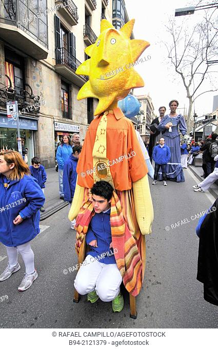 Giants. Celebration of saint Eulalia martyr, February 12. 290-303 AD. Canonized 633 AD. Copatron of Barcelona. Gothic area. Ciutat vella district