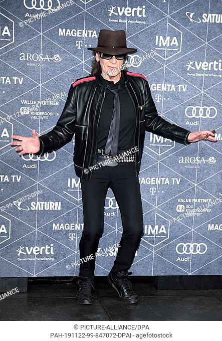 22 November 2019, Berlin: Udo Lindenberg comes to the International Music Award (IMA). The new Pop Culture Prize from the Axel Springer Media House honors...